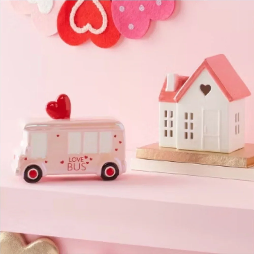 Target Spritz Valentine’s Day Pink & Red Hearts Love Bus Ceramic Decoration NEW